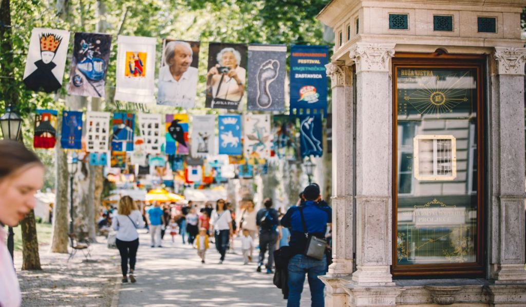 Cest is d'best, Zagreb