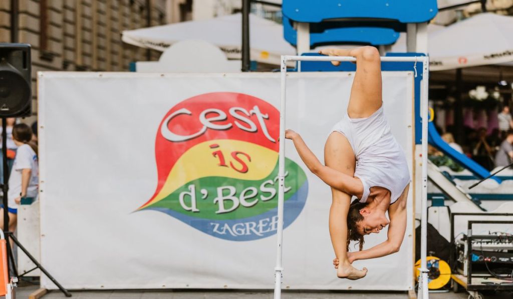 Cest is d'best, Zagreb