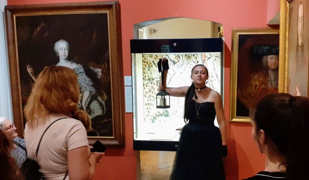 Dvorišta Zagreb, kontesa Nera