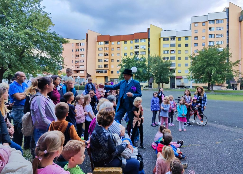 Ulični teater v Novi vasi