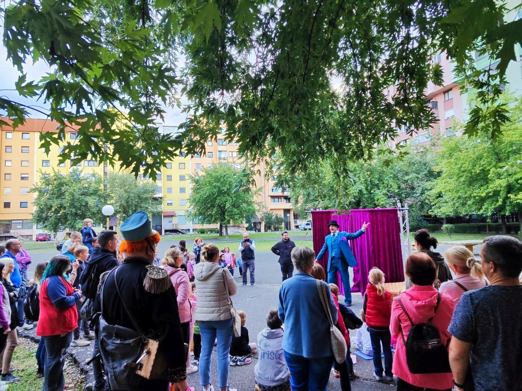 Ulični teater v Novi vasi