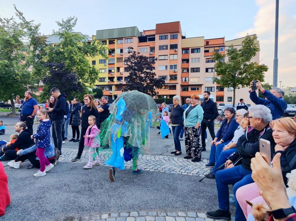 Ulični teater v Novi vasi