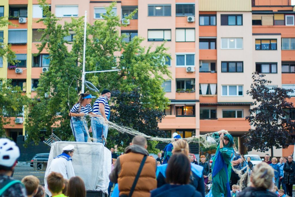 Ulični teater v Novi vasi